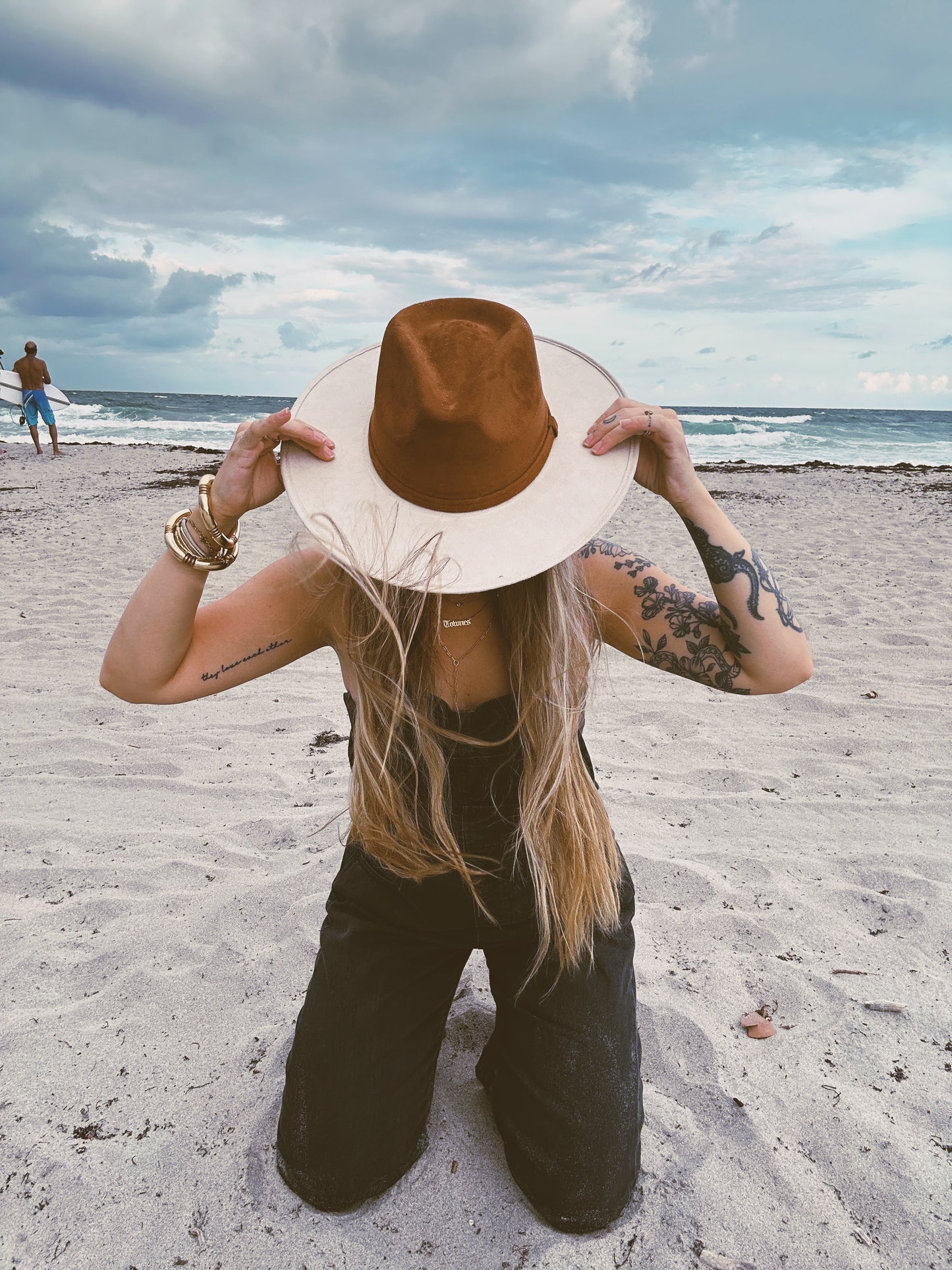 MOJAVE HAT - TAN/IVORY